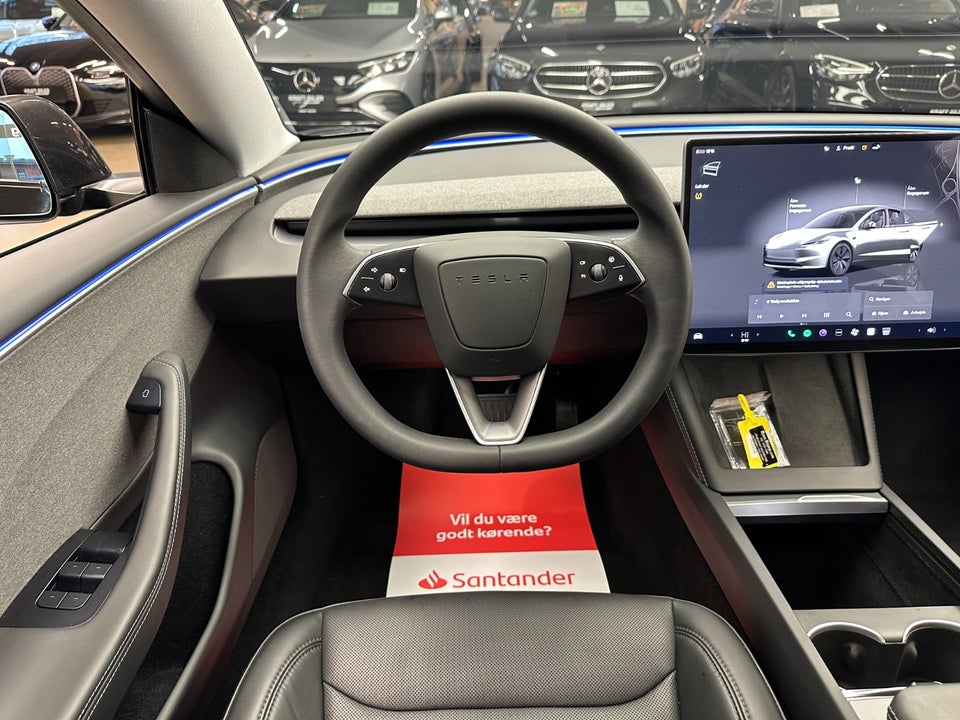 Tesla Model 3 RWD 4d