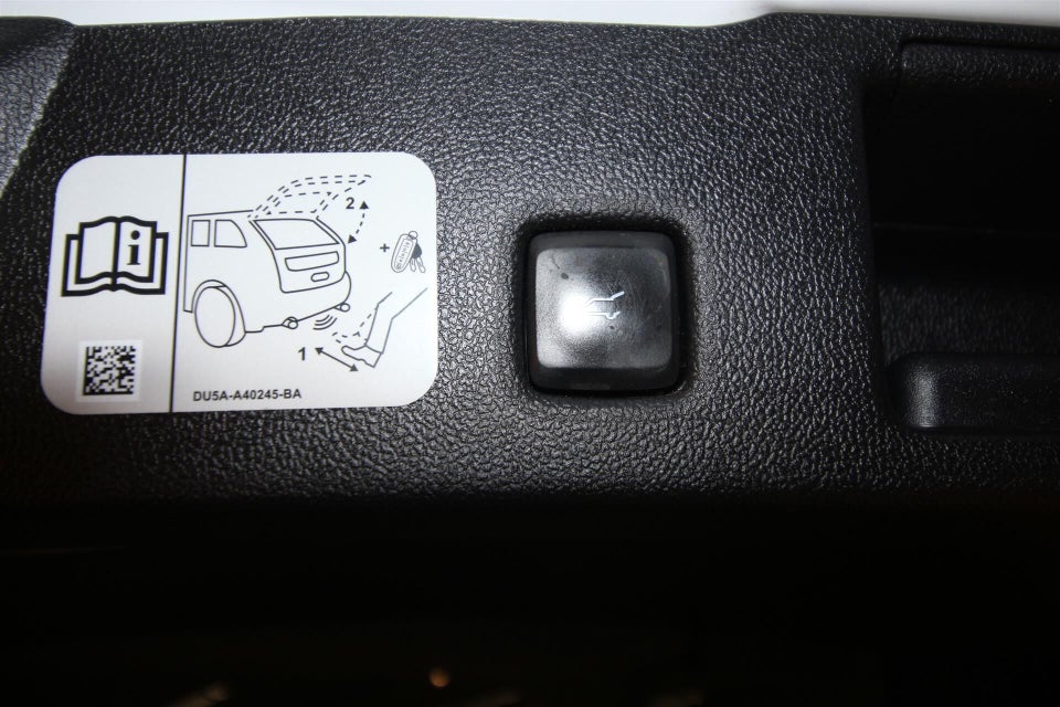 Ford Kuga 2,5 PHEV ST-Line CVT 5d