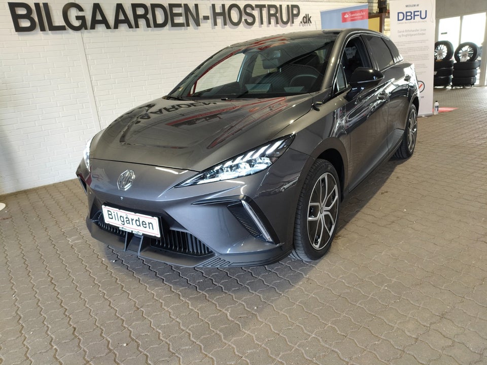 MG 4 77 Luxury Extended Range 5d