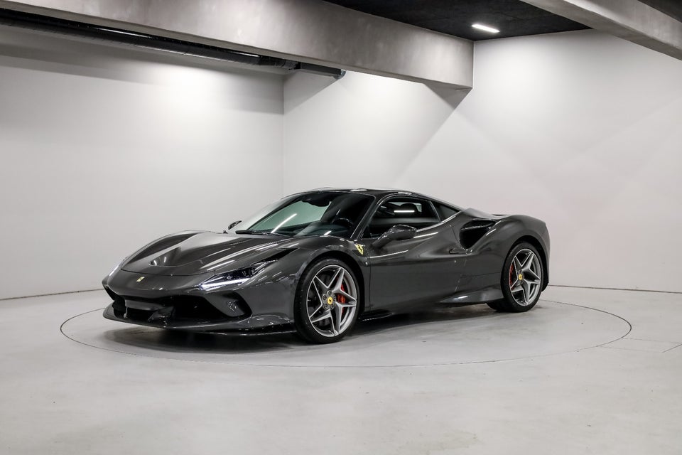 Ferrari F8 Tributo 3,9 DCT 2d