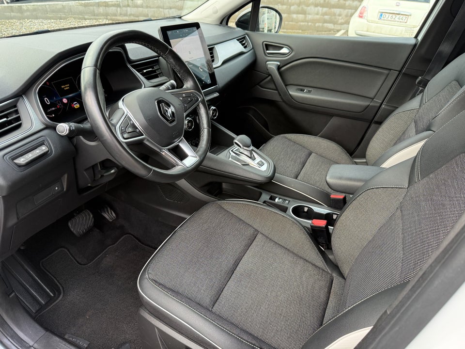 Renault Captur 1,6 E-Tech Intens 5d