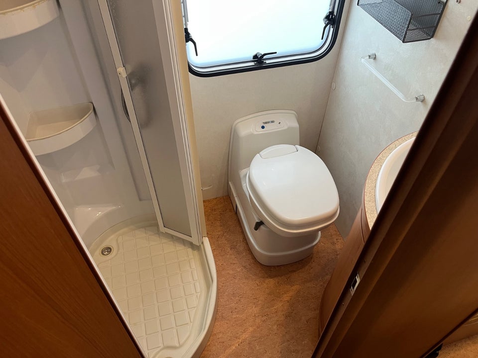 Elnagh Duke 2,2 46 2d