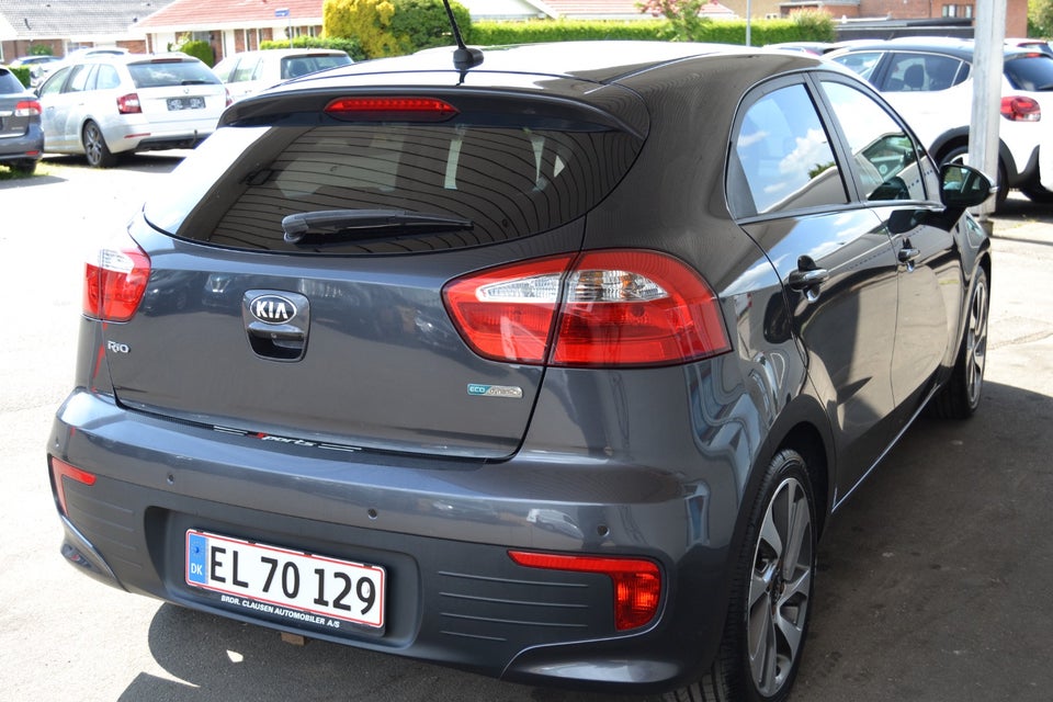 Kia Rio 1,2 CVVT Premium 5d