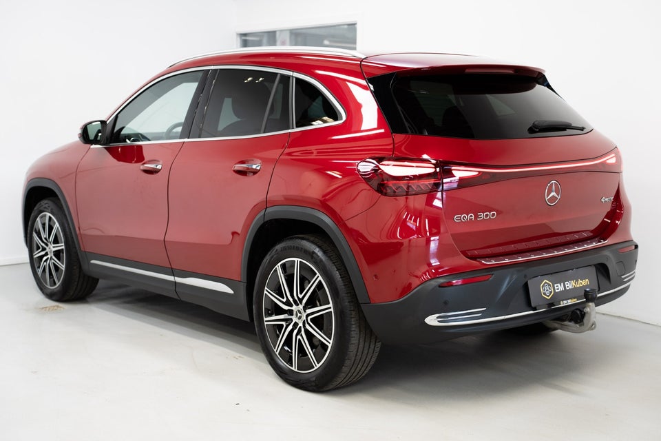Mercedes EQA300 Progressive Advance 4Matic 5d