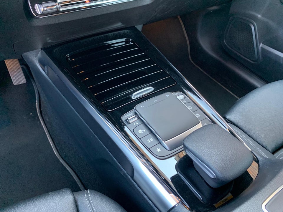 Mercedes GLB200 1,3 Progressive aut. 5d