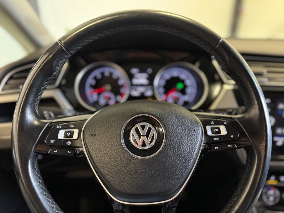 VW Touran 1,5 TSi 150 R-line DSG 7prs 5d