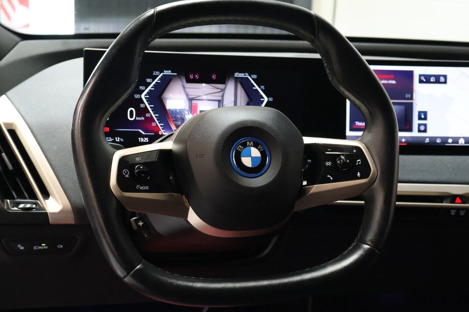 BMW iX xDrive40 Supercharged 5d