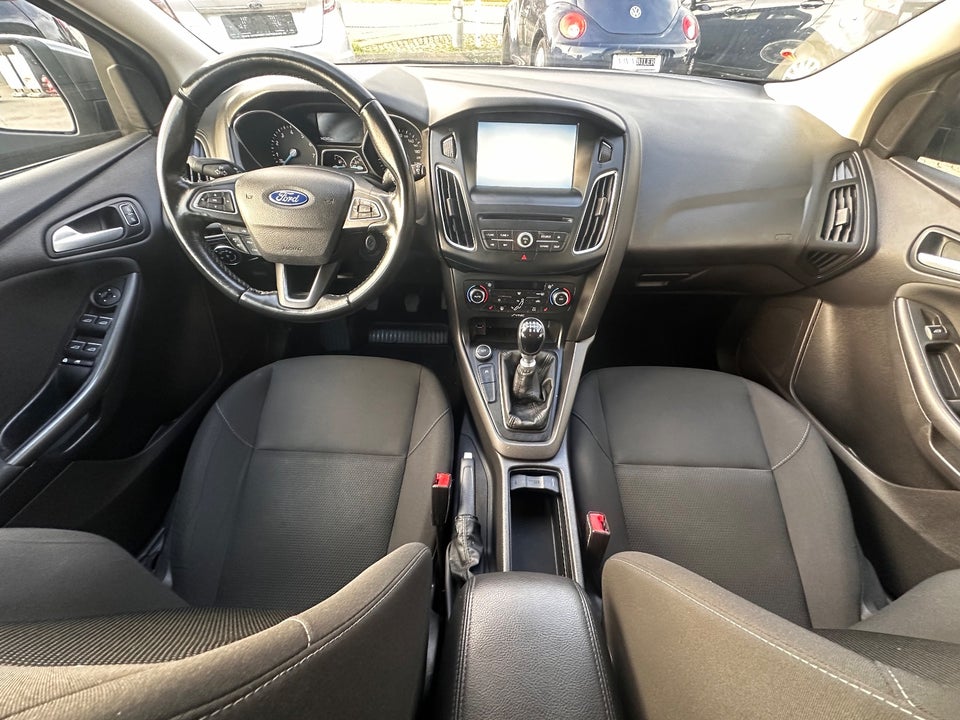 Ford Focus 1,0 SCTi 125 Business stc. 5d