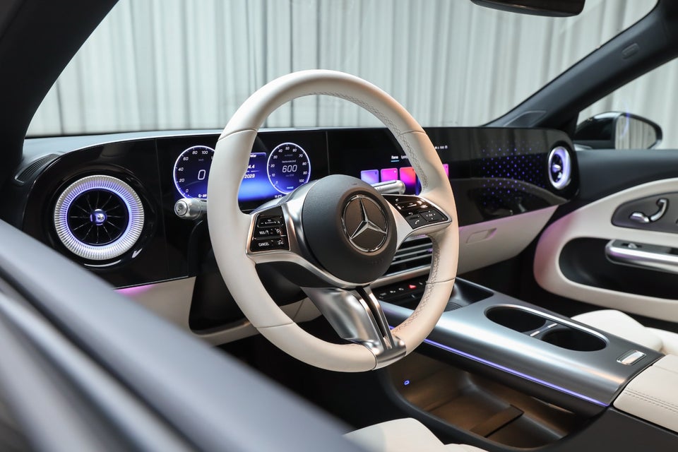 Mercedes CLA250+ EQ Progressive Premium 4d