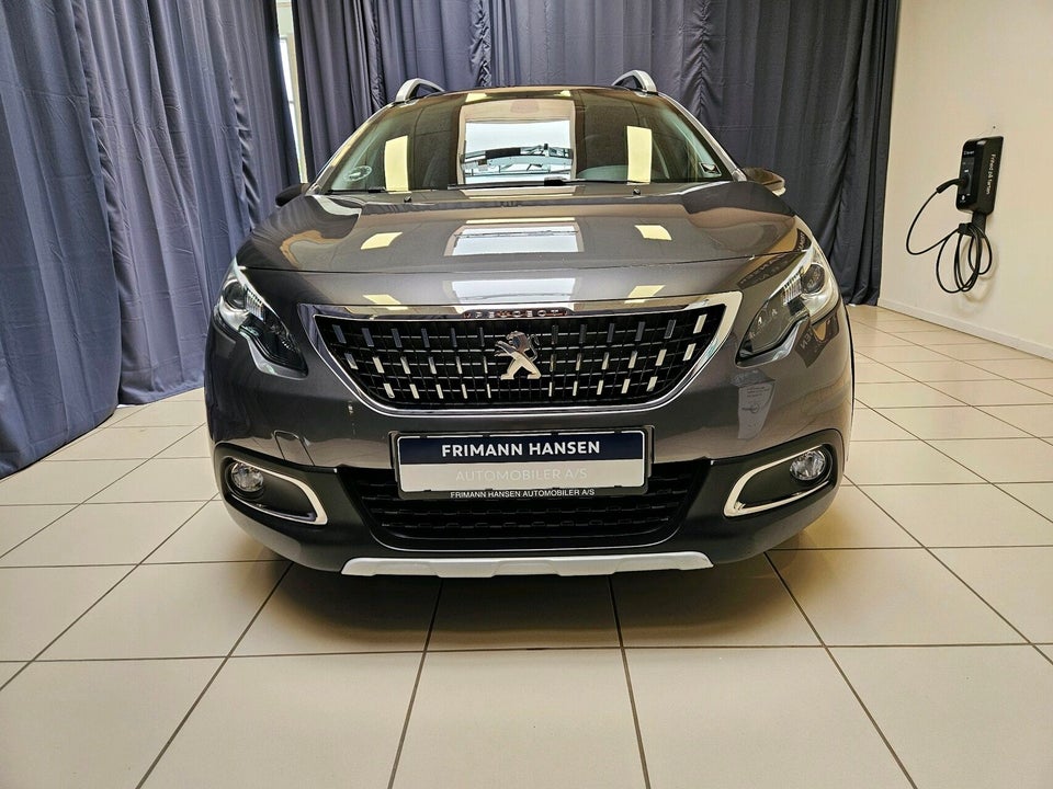 Peugeot 2008 1,2 PureTech 130 Allure Sky 5d