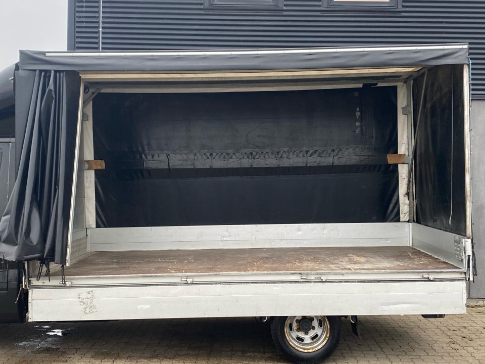 Iveco Daily 2,3 35C16 4100mm Lad AG8 2d