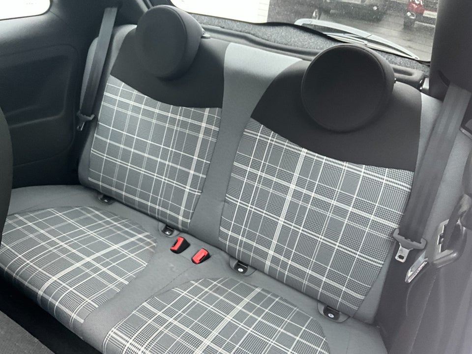 Fiat 500 1,0 Hybrid Lounge 3d