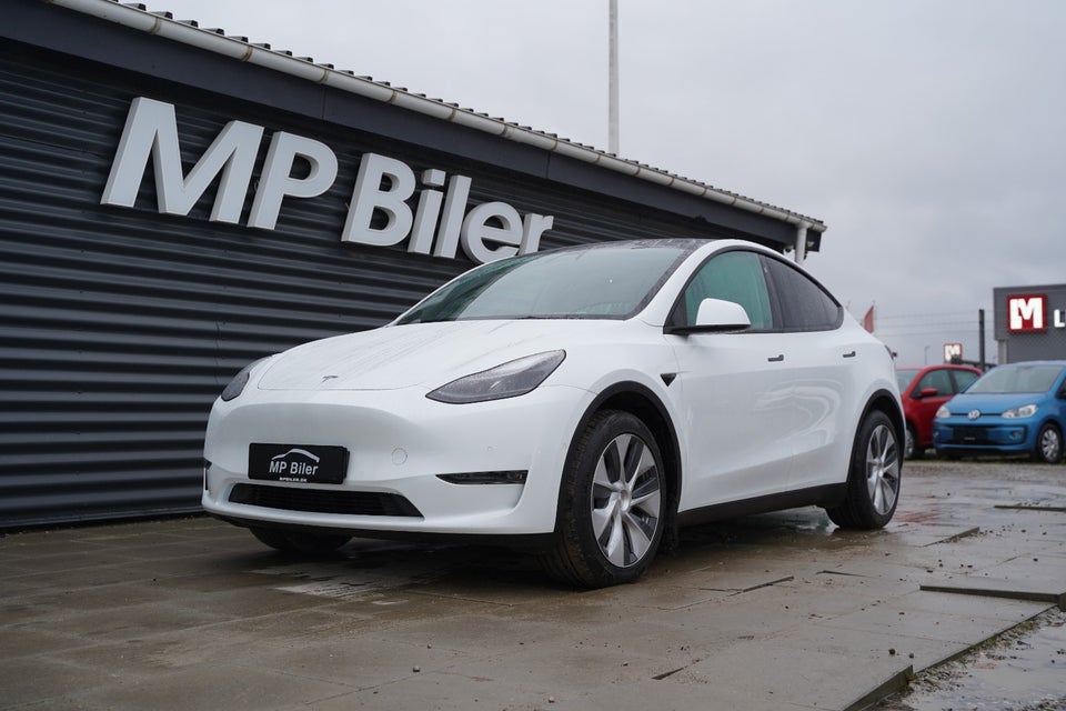 Tesla Model Y Long Range AWD 5d