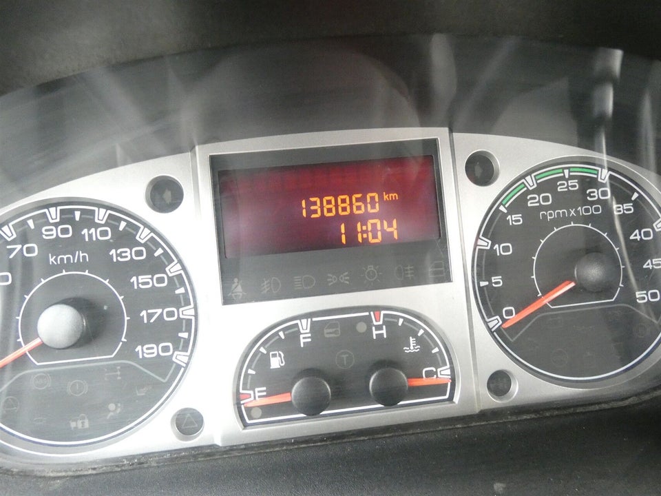 Iveco Daily 3,0 35C15 4100mm Lad 2d
