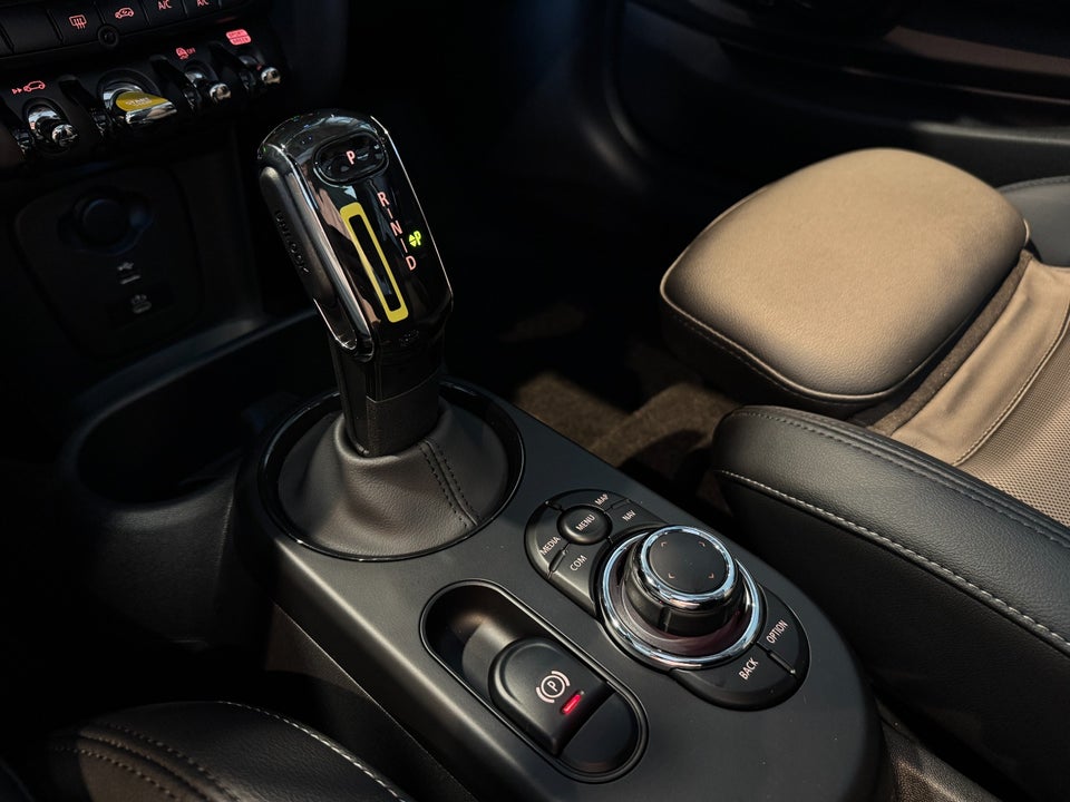 MINI Cooper SE Classic 3d