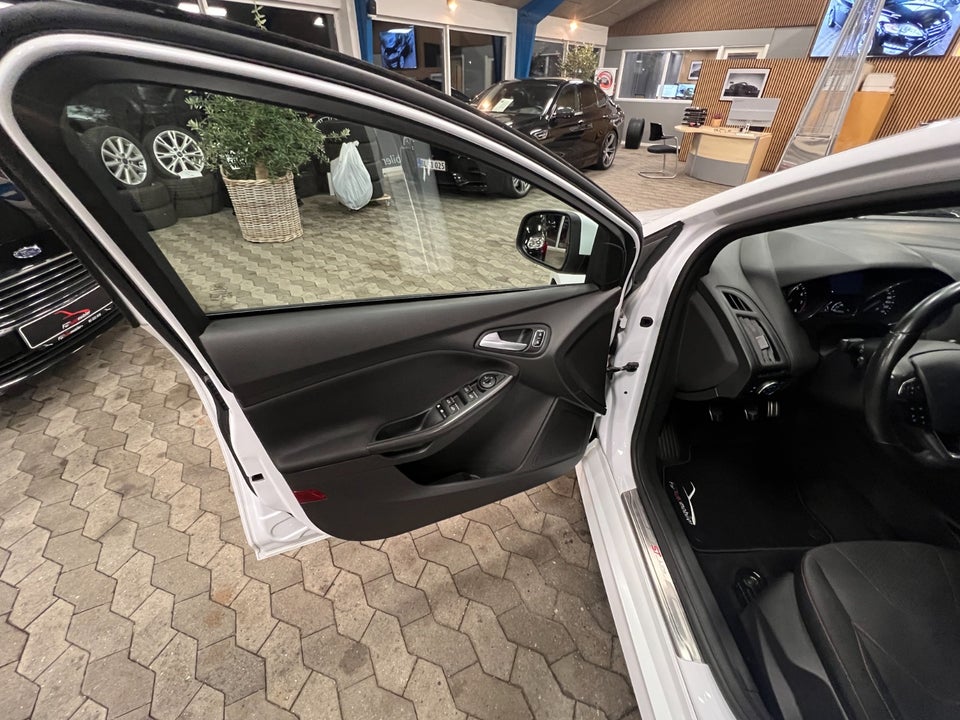 Ford Focus 1,0 SCTi 125 ST-Line+ stc. 5d