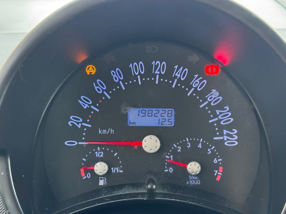 VW New Beetle 2,0 Highline 2d