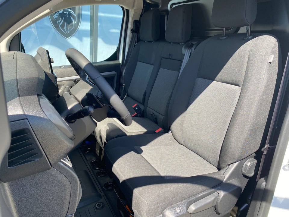Peugeot Expert 2,0 BlueHDi 144 L2 Premium EAT8 Van
