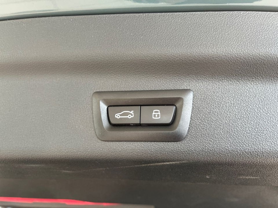 BMW iX1 xDrive30 X-Line 5d