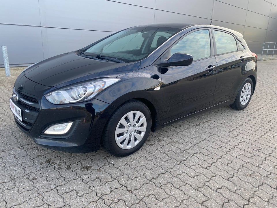 Hyundai i30 1,6 GDi Style Eco 5d