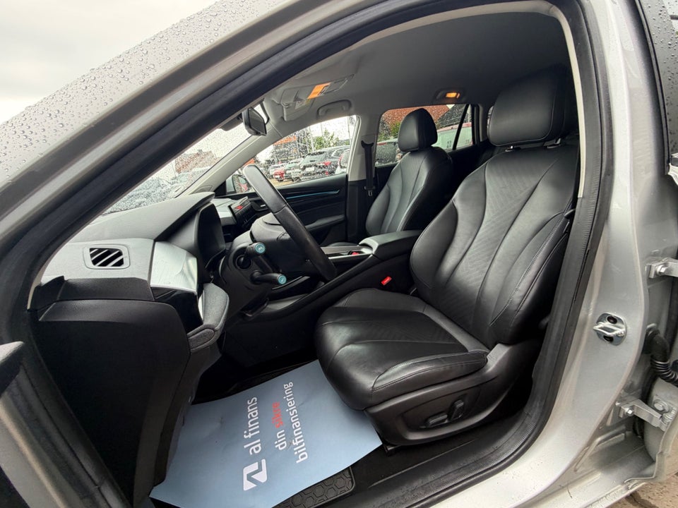 MG MG5 61 Luxury 5d