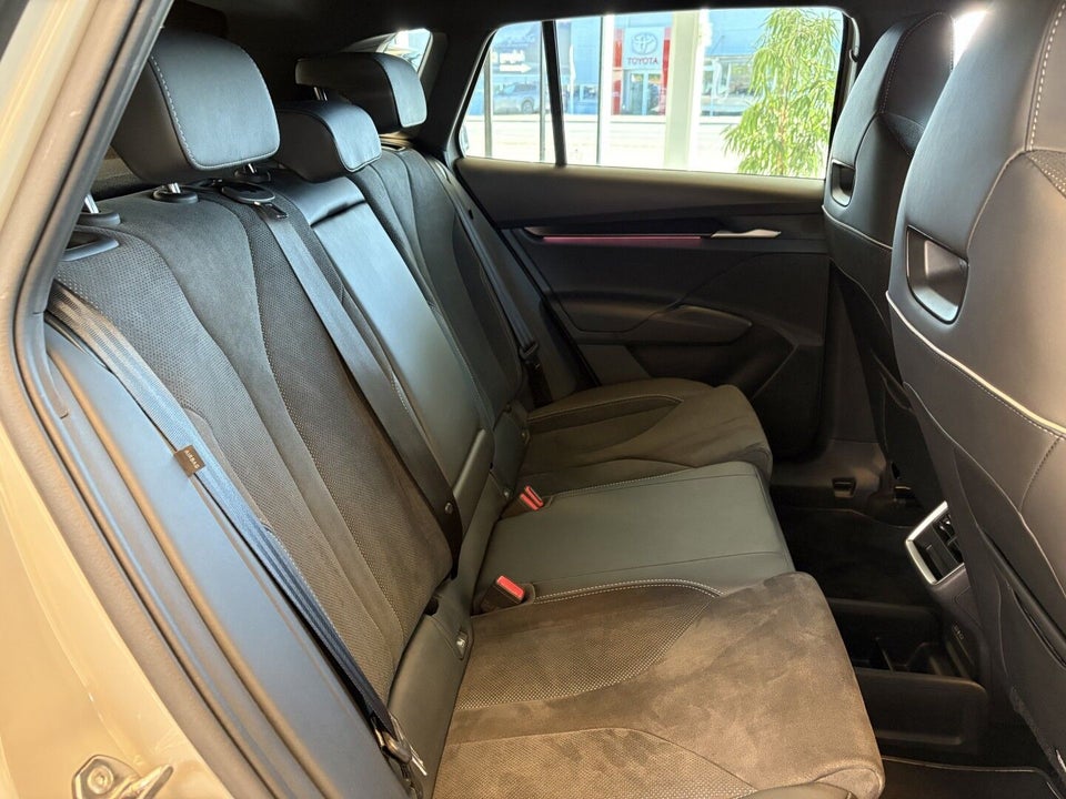 Skoda Elroq 85 iV Sportline 5d