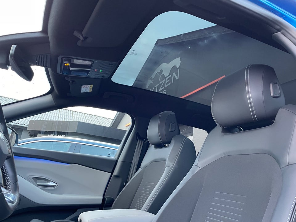 Ford Explorer 82 Premium Extended Range 5d