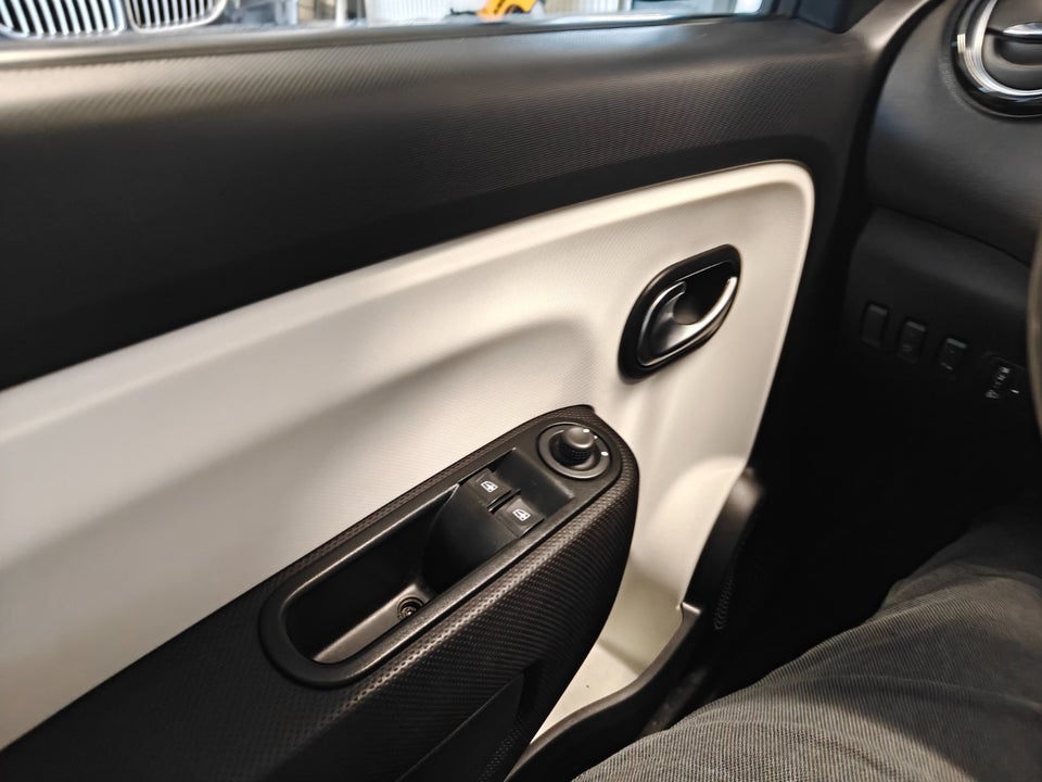 Renault Twingo 1,0 SCe 70 Expression 5d