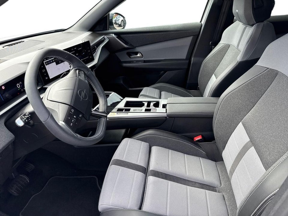 Opel Grandland-e 73 GS 5d