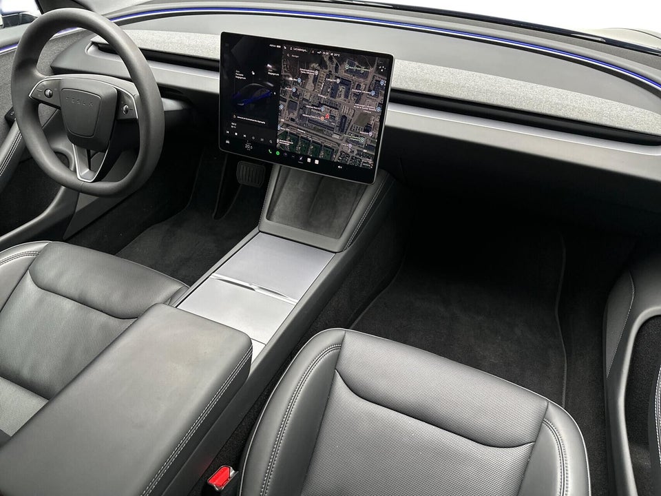 Tesla Model 3 RWD 4d