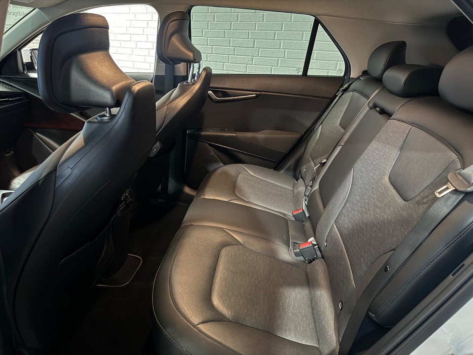 Kia Niro 64 EV Upgrade 5d