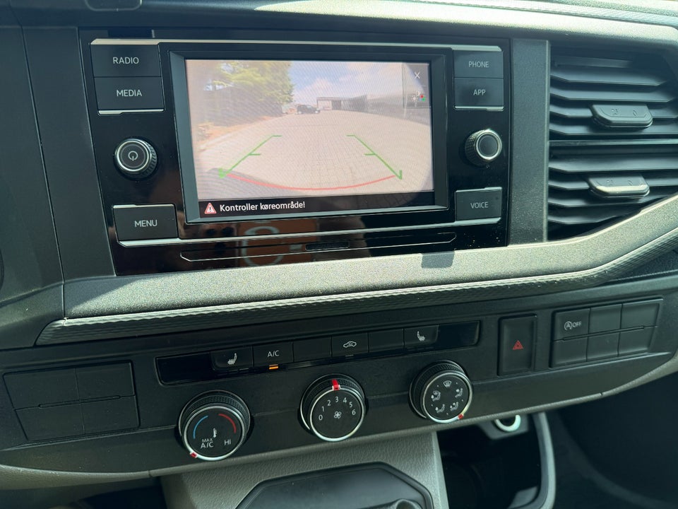 VW Transporter 2,0 TDi 150 Kassevogn DSG kort