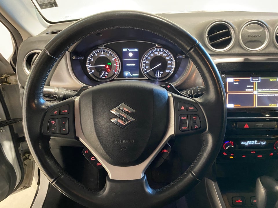 Suzuki Vitara 1,4 mHybrid Active aut. 5d