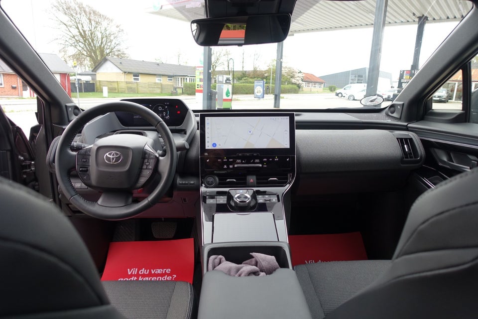 Toyota bZ4X Executive AWD 5d