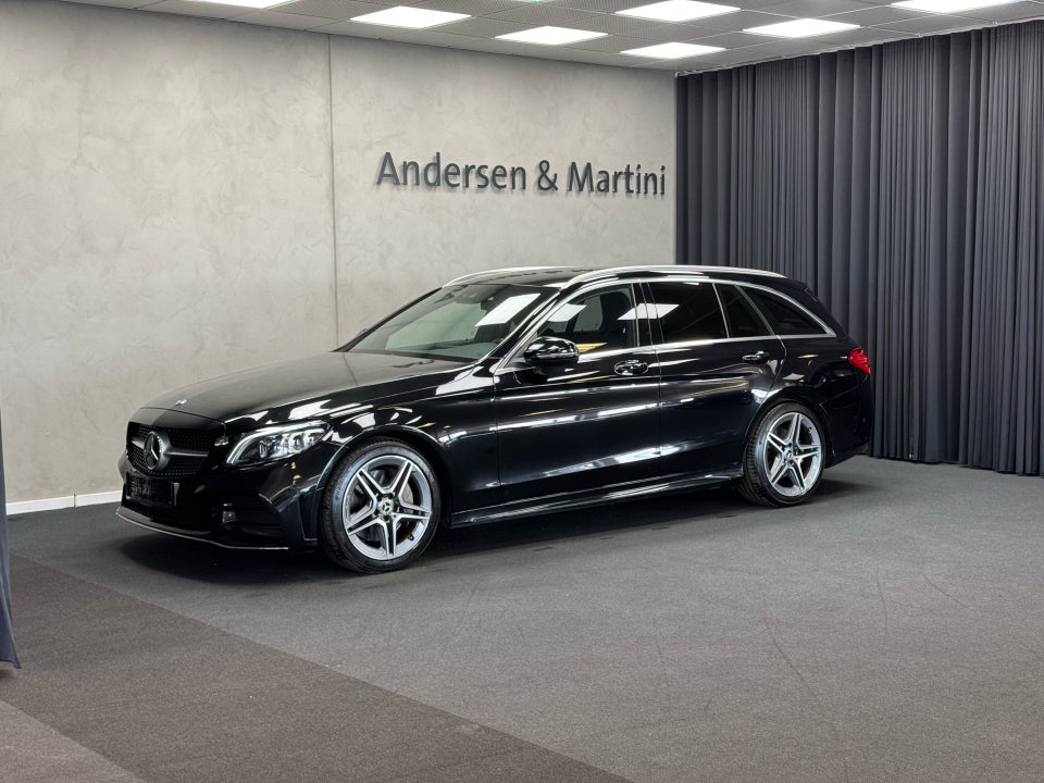 Mercedes C300 2,0 AMG Line stc. aut. 5d