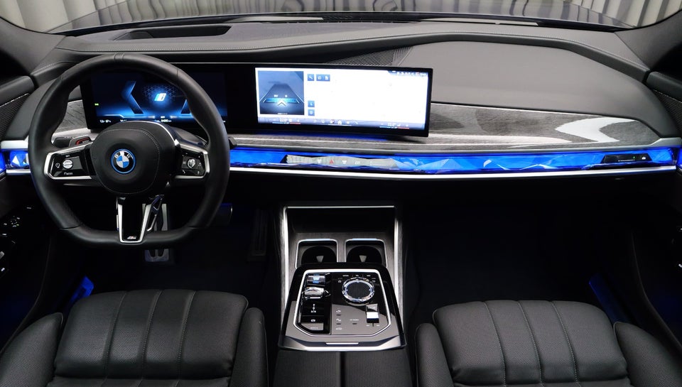 BMW i7 xDrive60 M-Sport 4d