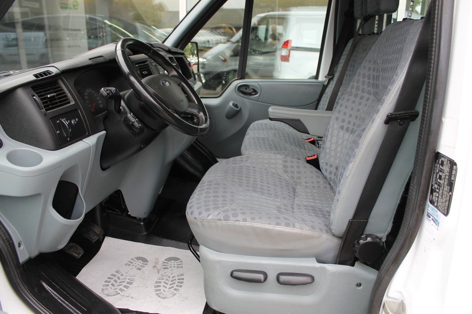 Ford Transit 350LF Db.Kab 2,2 TDCi 155 Trend RWD 4d