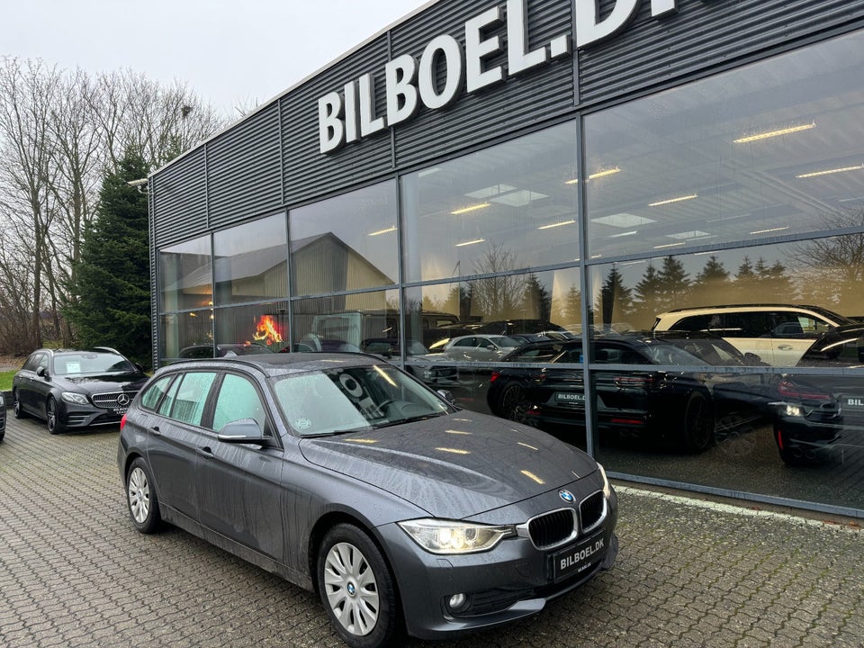 BMW 318d 2,0 Touring Modern Line aut. 5d