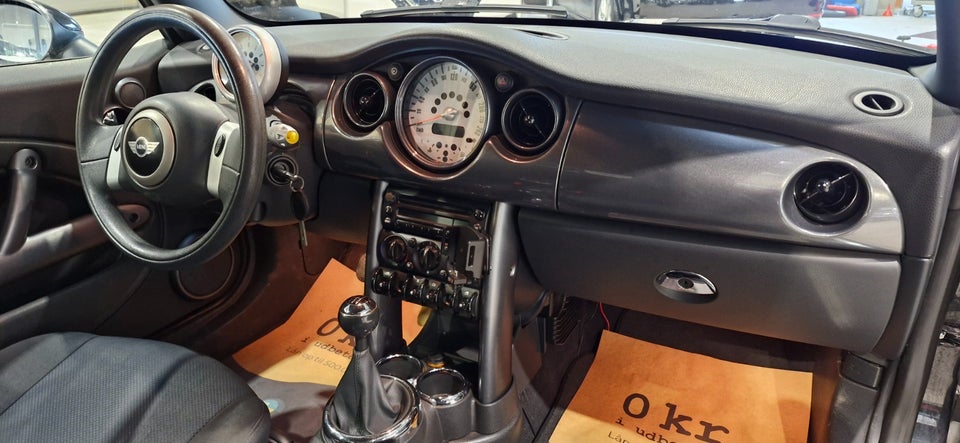 MINI Cooper 1,6 Cabriolet 2d