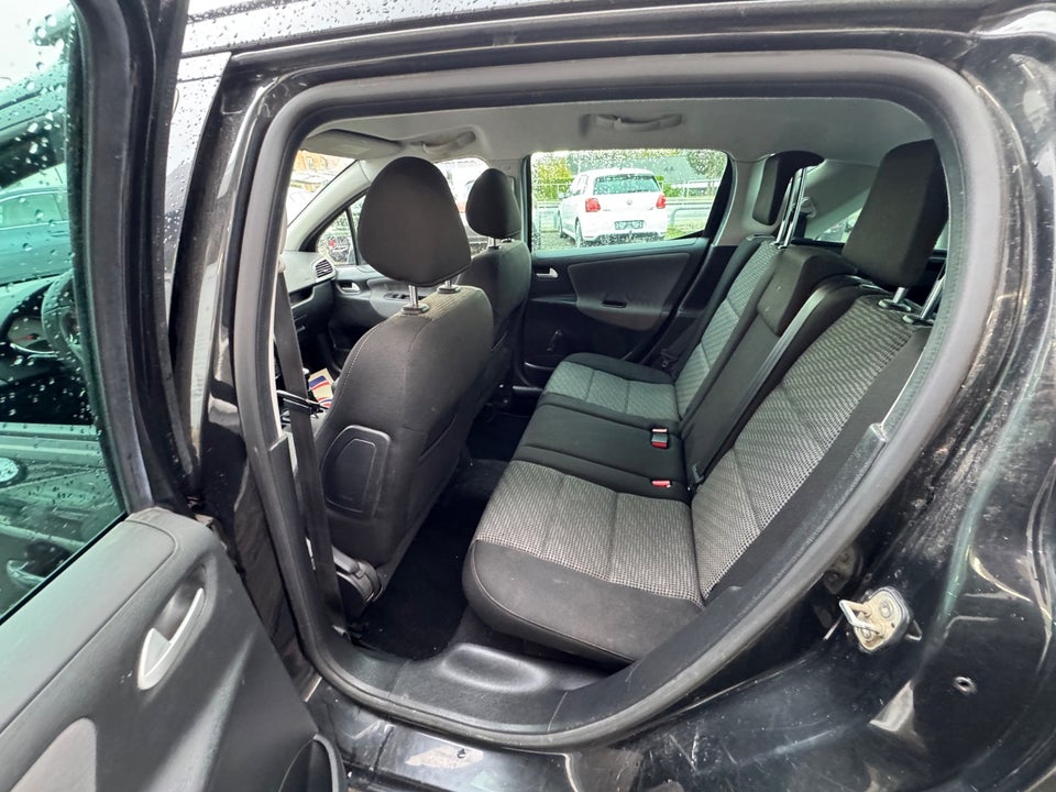 Peugeot 207 1,6 HDi 92 Active SW 5d