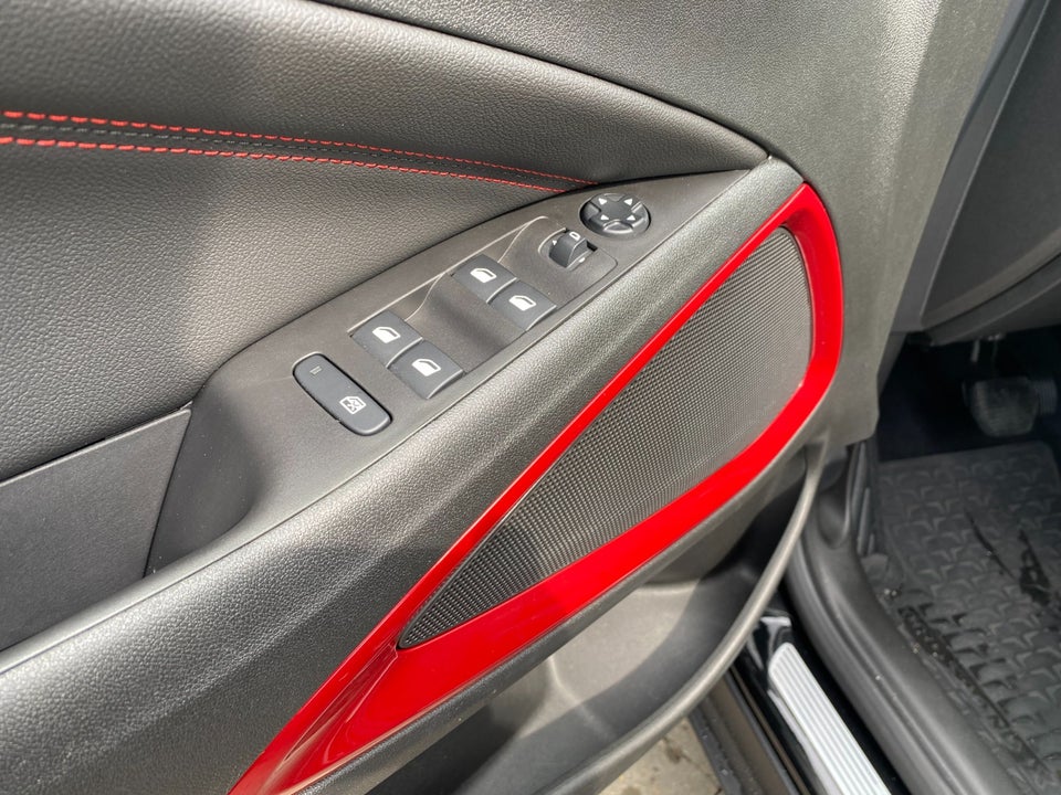 Opel Crossland 1,2 T 130 Sport Ltd. aut. 5d