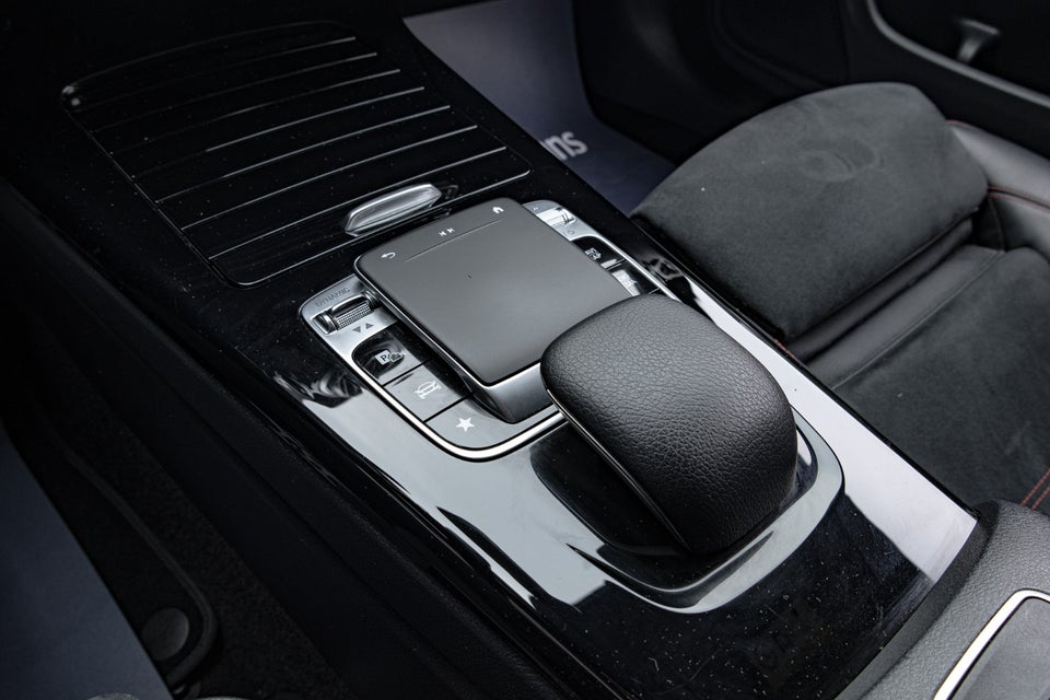 Mercedes CLA200 1,3 Advantage AMG Coupé aut. 4d