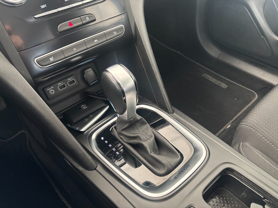 Renault Megane IV 1,6 E-Tech Zen Sport Tourer 5d