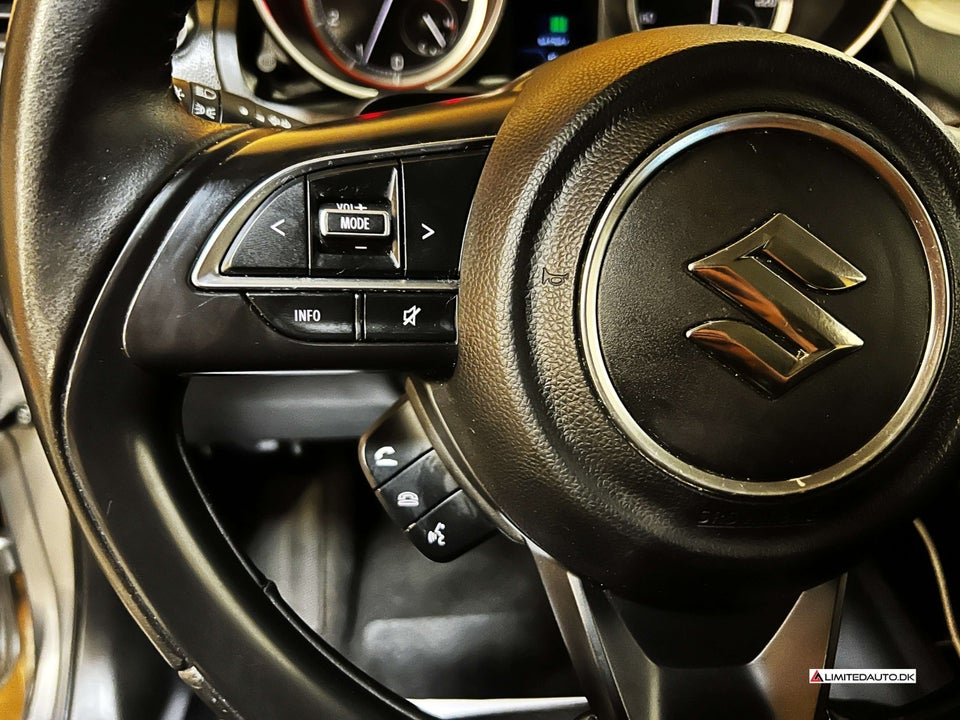 Suzuki Swift 1,2 Dualjet mHybrid Exclusive+ 5d
