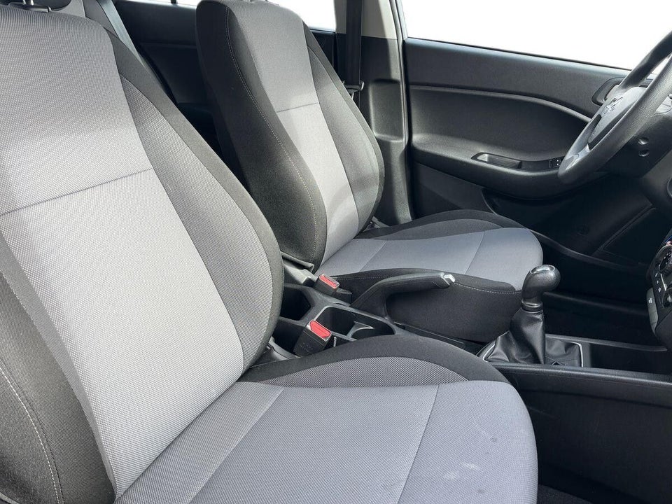 Hyundai i20 1,25 Trend 5d