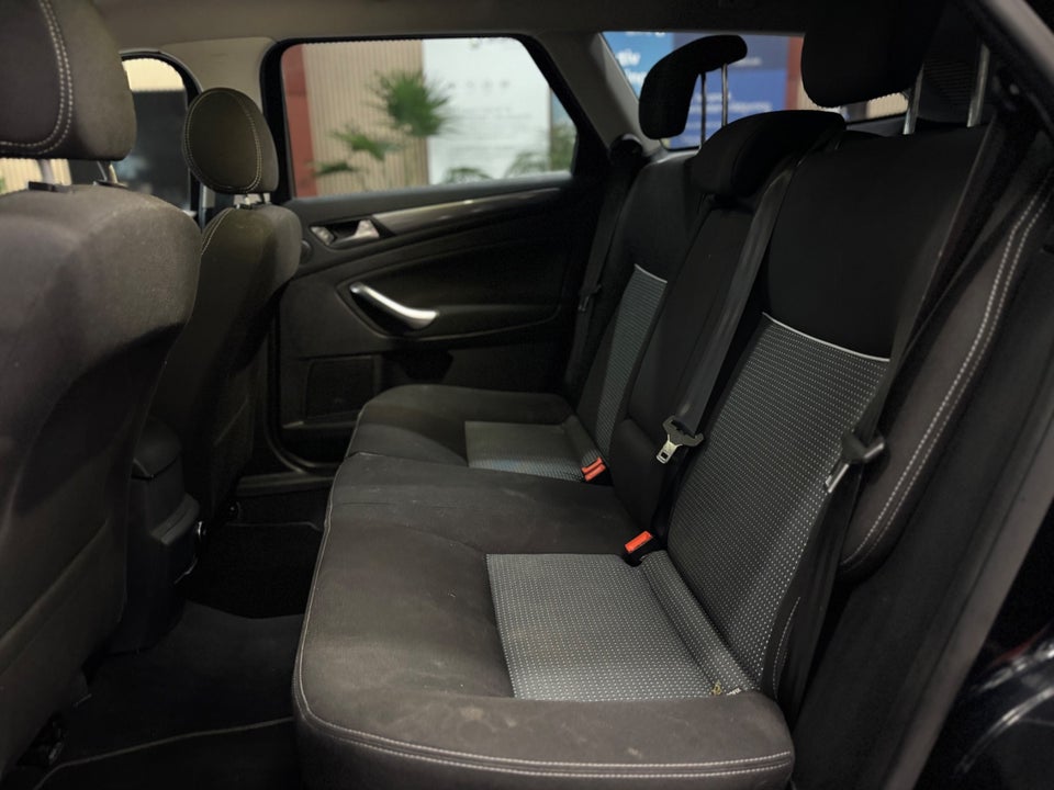 Ford Mondeo 2,0 TDCi 140 Collection 5d