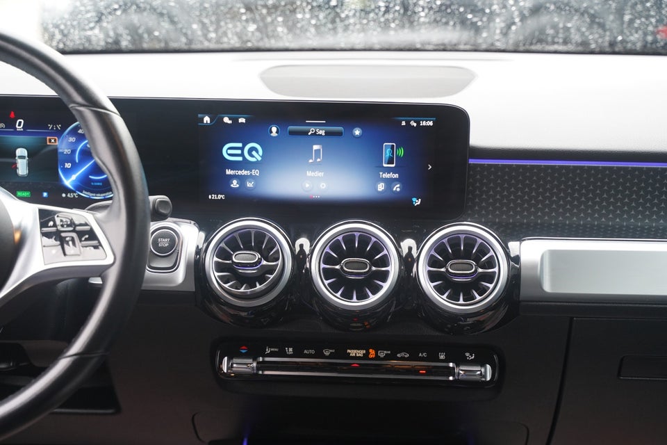 Mercedes EQB250+ Progressive 5d