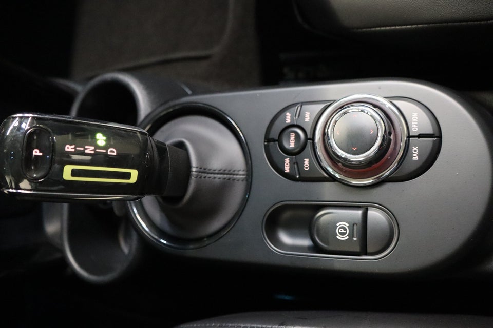 MINI Cooper SE Maximise 3d