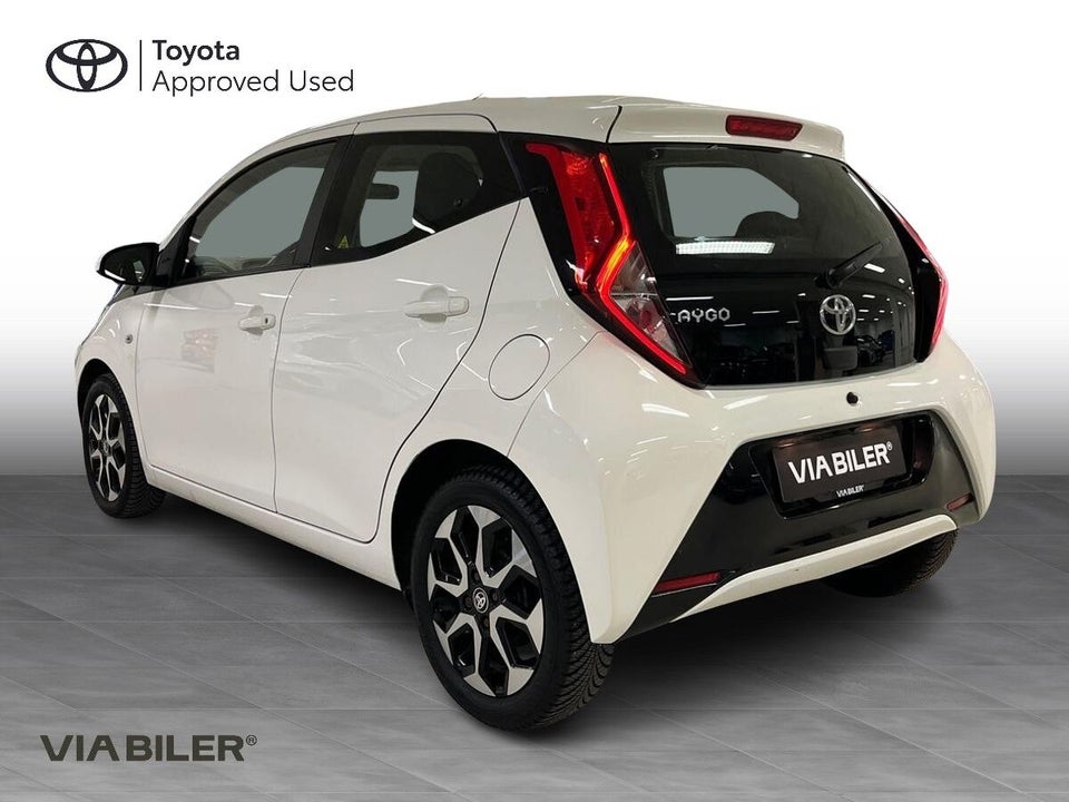 Toyota Aygo 1,0 VVT-i x-plore 5d