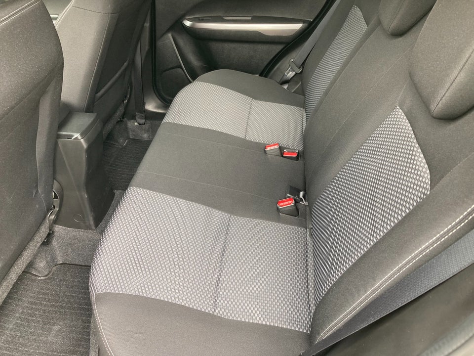 Suzuki Vitara 1,4 mHybrid Active 5d